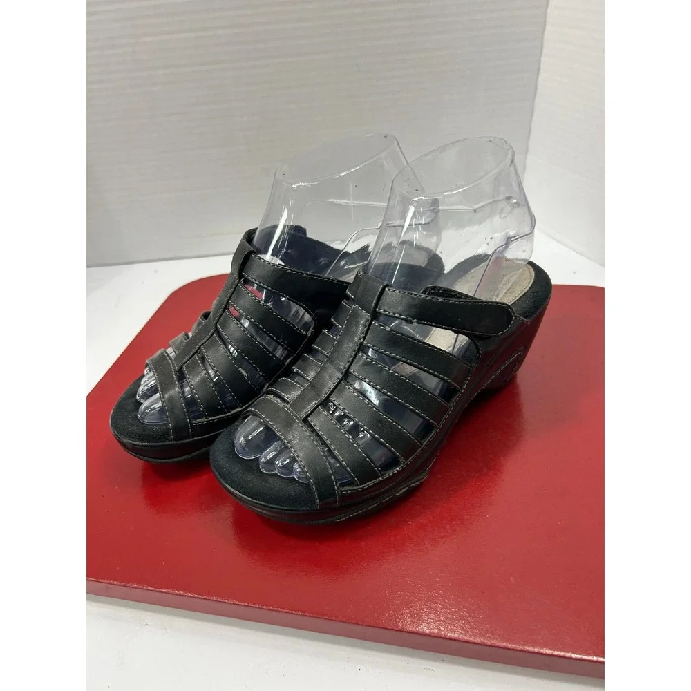 G.H. Bass Milly Caged Wedge Sandals 5.5M Black Contrast Stitch Comfort Classic